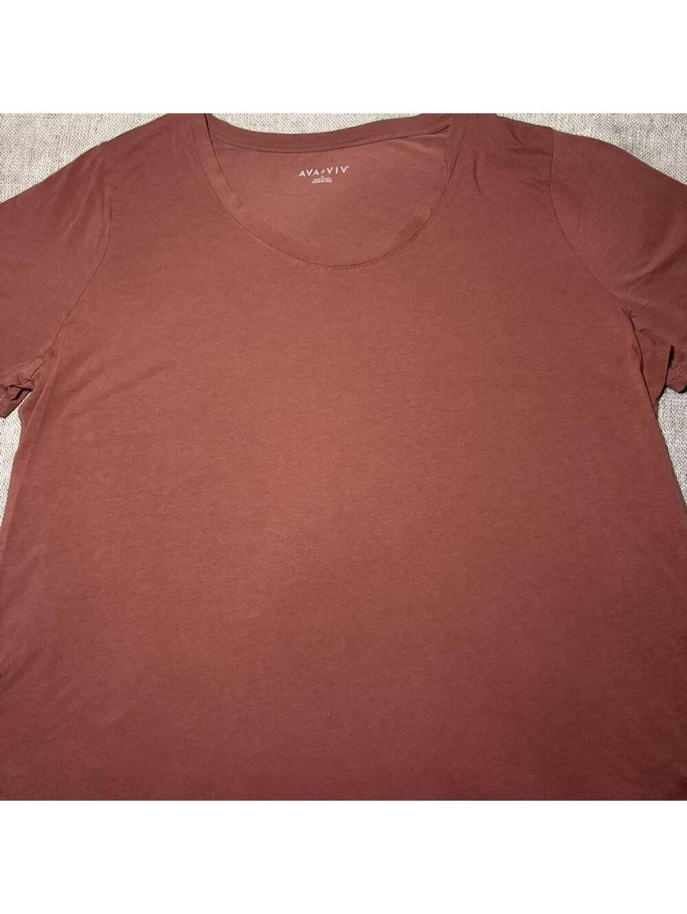 Ava & Viv Women's Tshirt